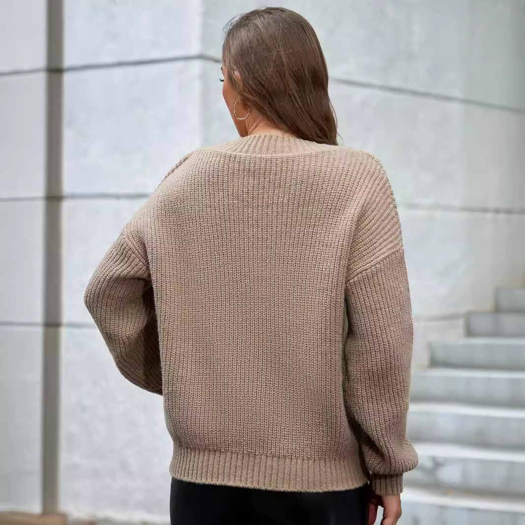 Effortless V-Neck Sweater – Breathable Polyester Pullover With Ribbed Cuffs (S/M/L/XL, Workwear Essential, Relaxed Fit, Neutral & Pastel Tones)_voghion.com
