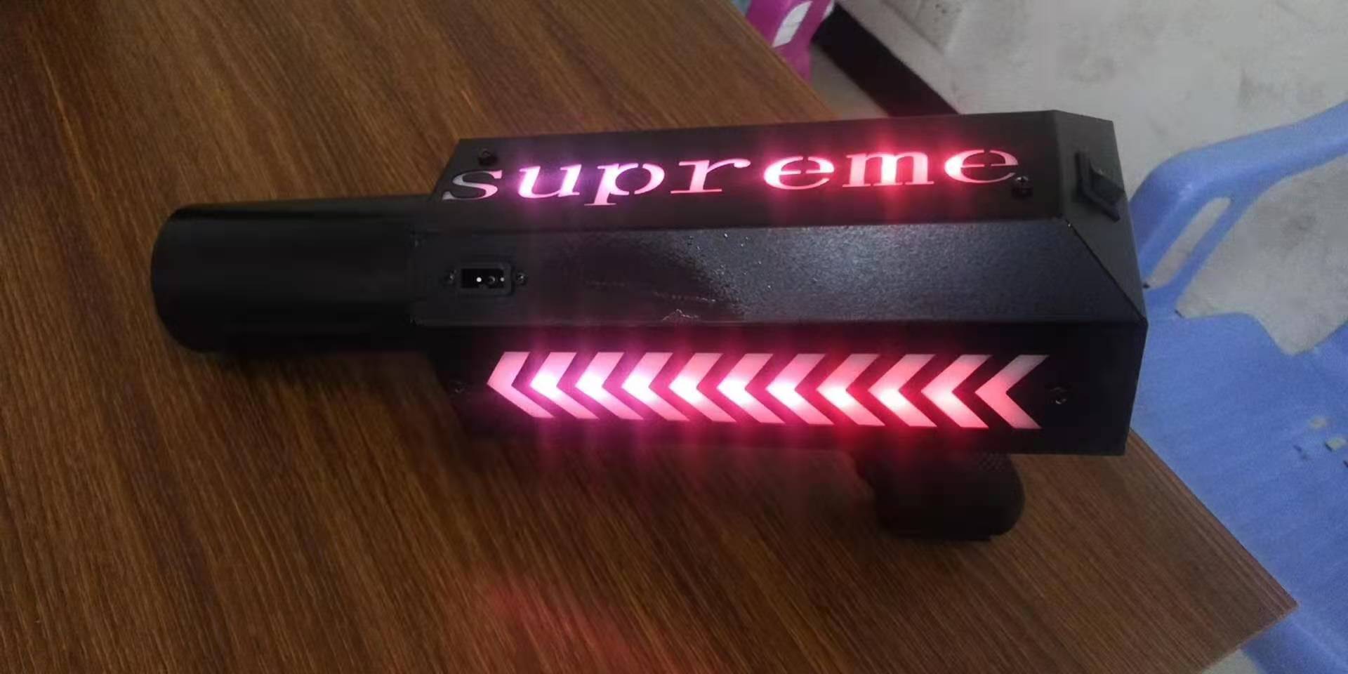 Flecha luminosa de un solo extremo