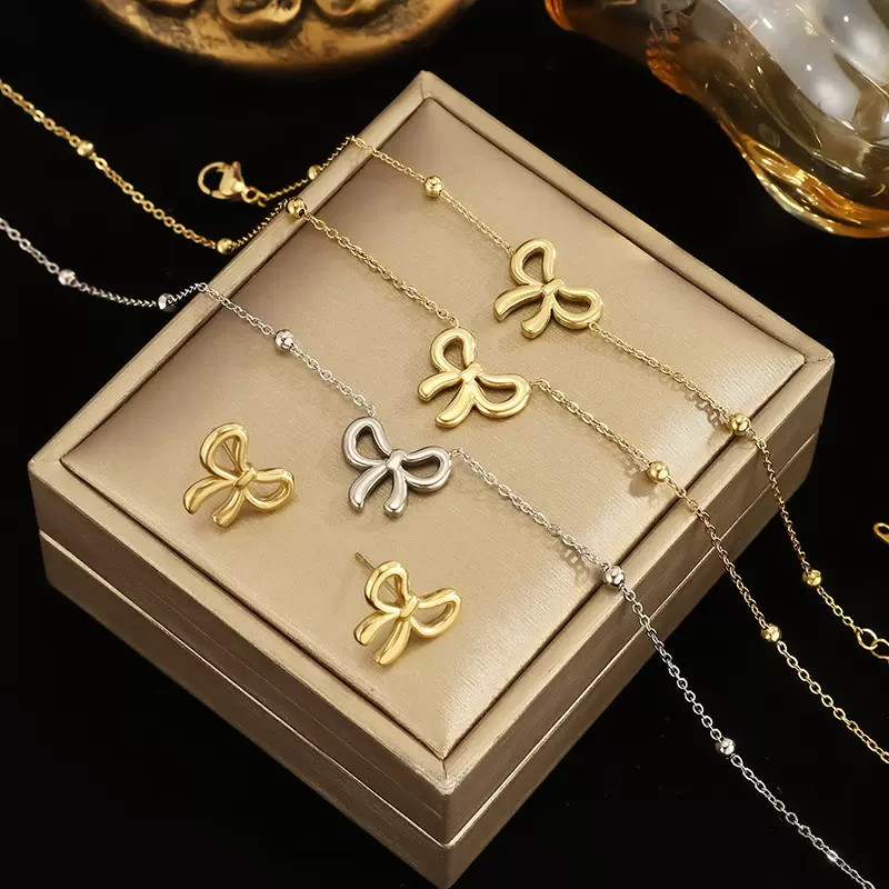 简约百搭轻奢高级感锁骨链时尚小众设计网红配饰蝴蝶结钛钢项链女