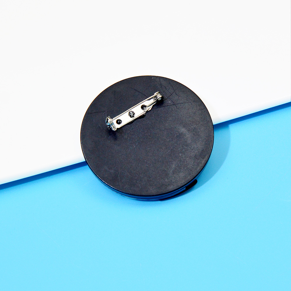 Fashion Human Arylic Womenu0027S Brooches