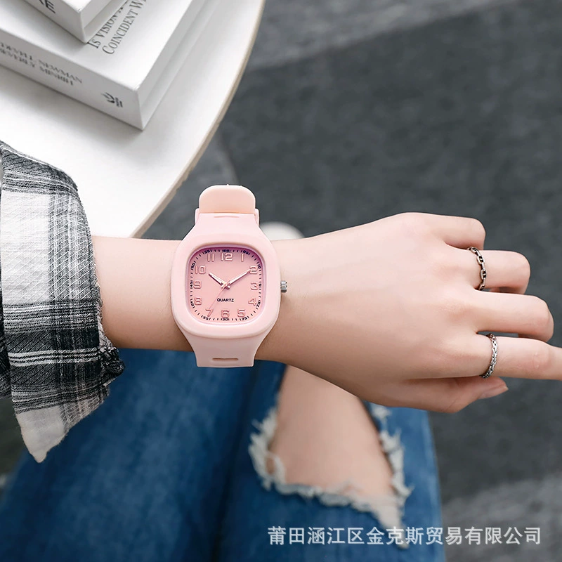 Square quartz watch, unisex, simple elegant design, silicone strap, lightweight