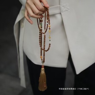Old Mountain Sandalwood Crossbody Multi-purpose Chain Bodhi Rosary New Chinese Artistic Clavicle Chain Necklace Women's Multi-layer Handstring Beads