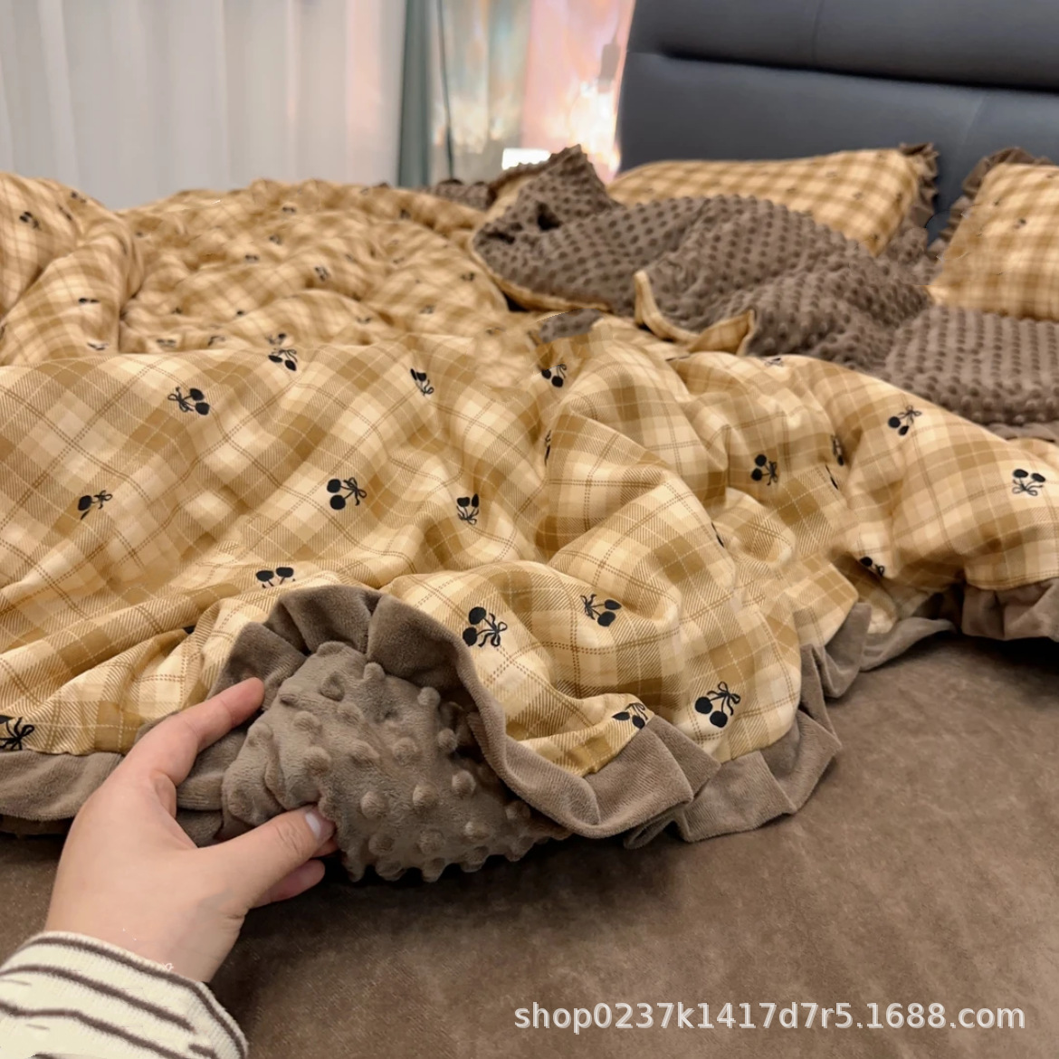 ins style class a cotton double-layer yarn plus baby velvet four-piece set thickening thermal duvet cover bed sheet three-piece set