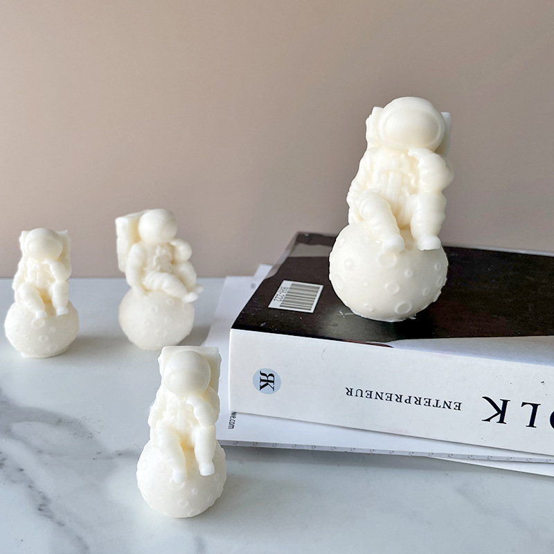 Jiahuimei Luna astronauta cubo de hielo molde DIY dibujos animados mini astronauta aromaterapia vela silicona abrasivo herramienta