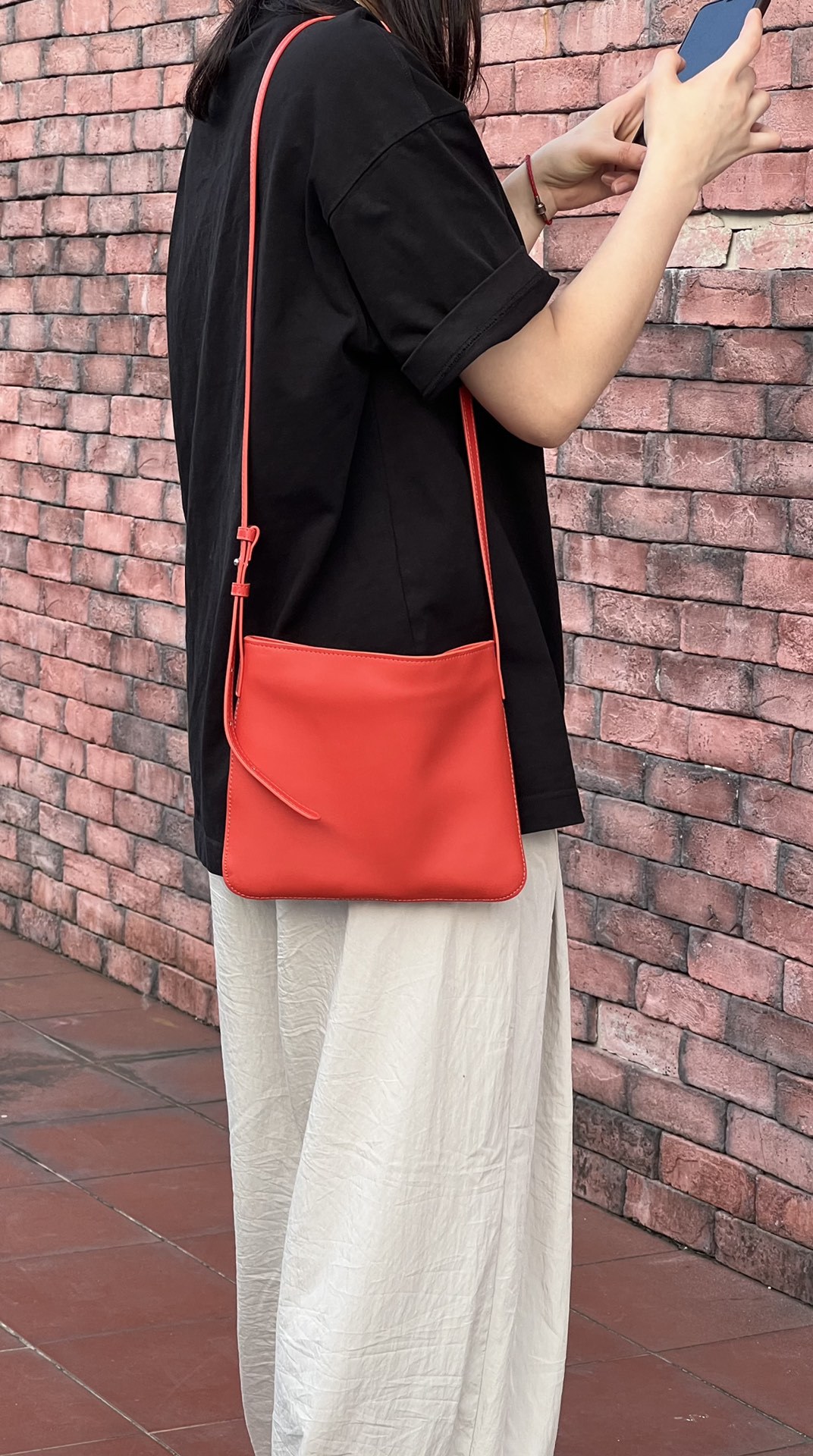 Premium Texture Retro Large Capacity Women's Bag 2025 New Trendy Crossbody Fashion Single Shoulder Bucket Bag - Thumbnail 8