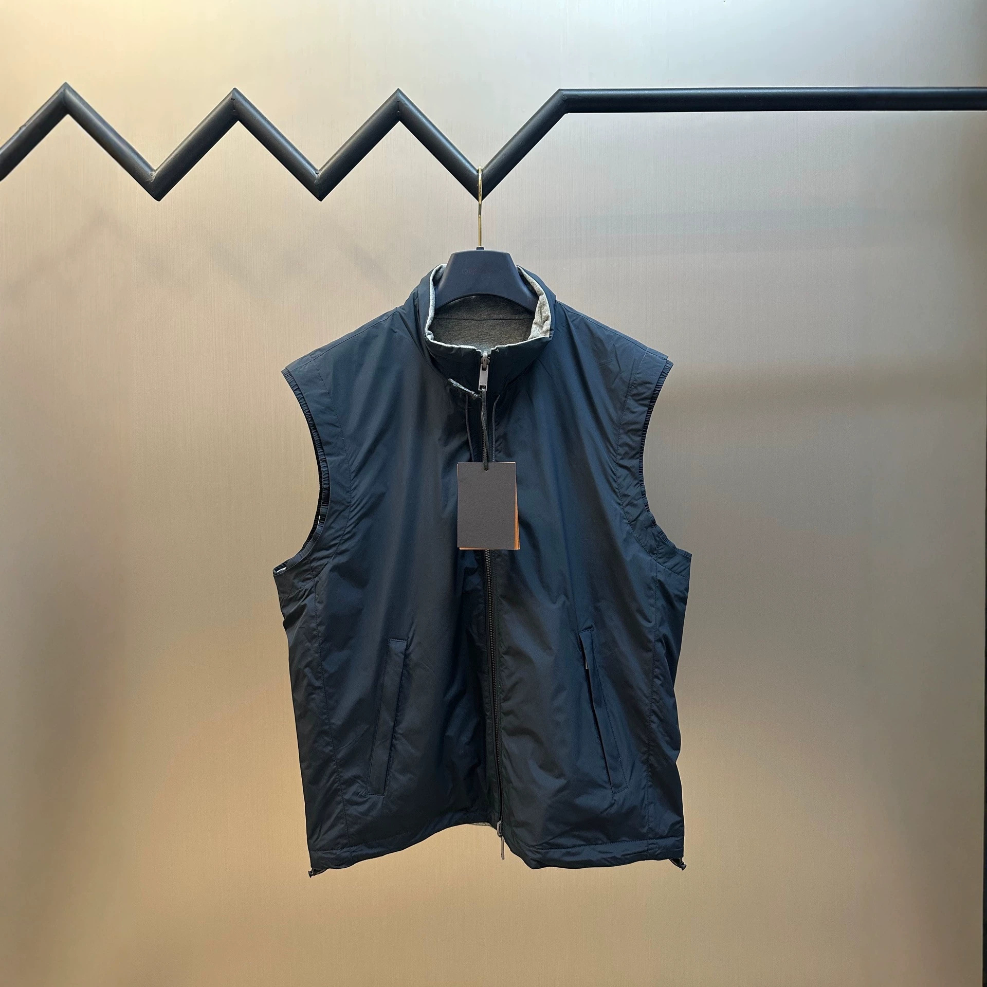 Exclusive high-end version with original label, in stock. ZG brand 26SS microfiber double-sided casual sleeveless vest jacket for business