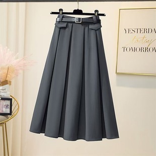 �W���羳���Q��ɫ�������bȹŮ�r�и������L���@��A�ְ��ΰ���ȹ