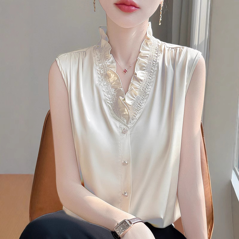 2025 Spring New Arrival Chanel Style Ear Sleeveless Shirt Women's Casual Texted Satin V-Neck Base Shirt Vest