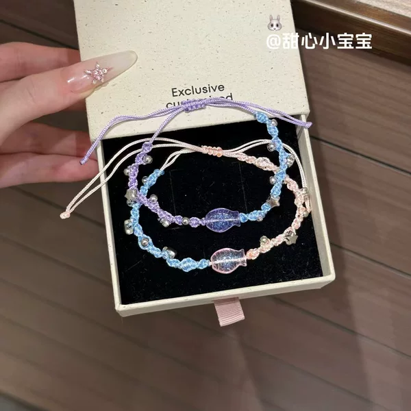 Hand-woven gradient blue and purple fish bracelet, a unique and exquisite design, a versatile accessory, perfect as a gift for your best friend