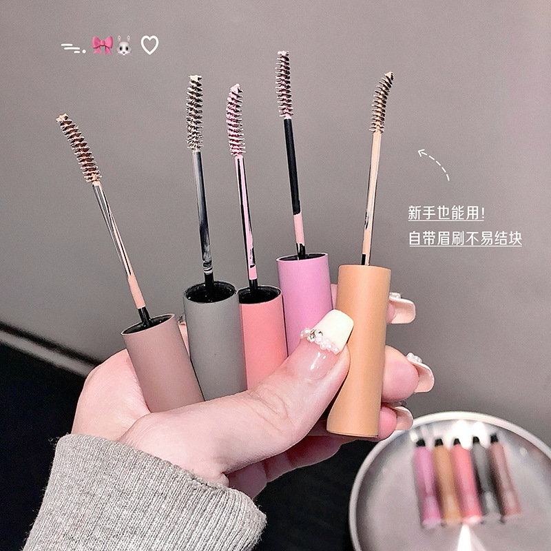 Gogo Bear Cloud Mist Tinting Eyebrow Cream, impermeable, duradero, no es fácil de descolorar, cejas silvestres estereoscópicas naturales, maquillaje de gel de cejas coreana.