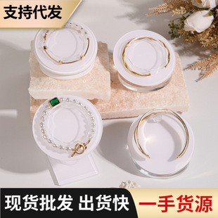 ���C�ִ�չʾ���Ʒ��������ЙC͸���������錚��������м�