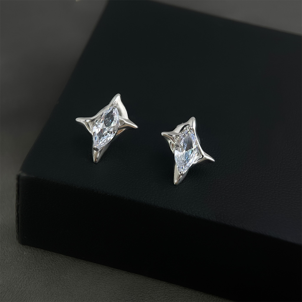 耳语_0007_组 8 拷贝.jpg