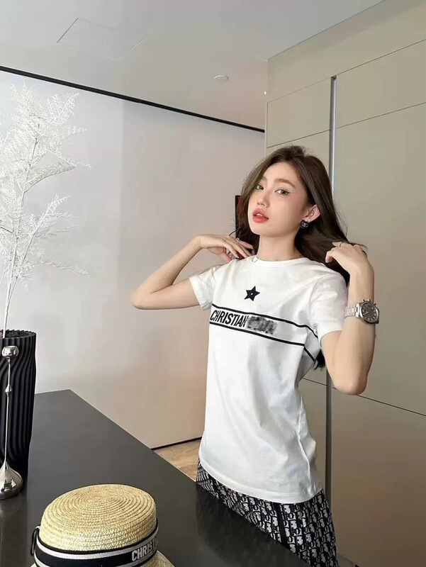 Nanyou 高品質 D レディース五芒星文字刺繍半袖 Tシャツ女性の夏の新しいルーズトップ|undefined