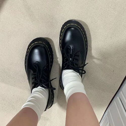 Korean-style pure and alluring mousse-style platform leather shoes—2025 autumn new arrival: round-toe, non-slip, versatile everyday Martin boots.