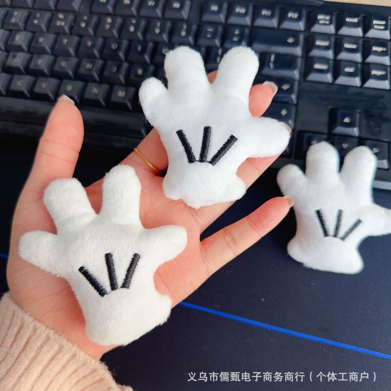 Cute fun Mickey gloves pendant creative funny little hand key chain bag clip doll machine accessories wholesale