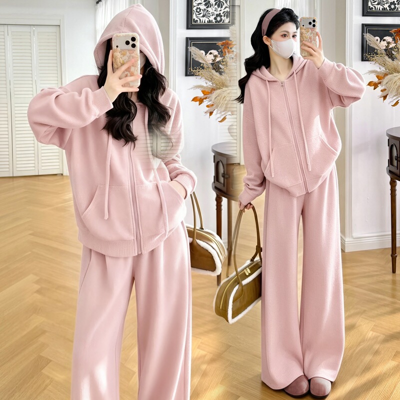 Maternity outfit stylish and trendy pink hooded sweatshirt casual two-piece set 2026 new spring and autumn women's style