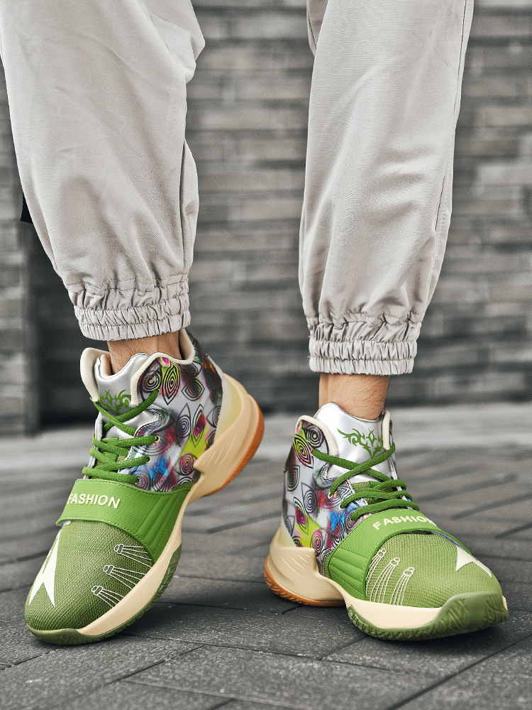 Basketball Shoes Image 9
