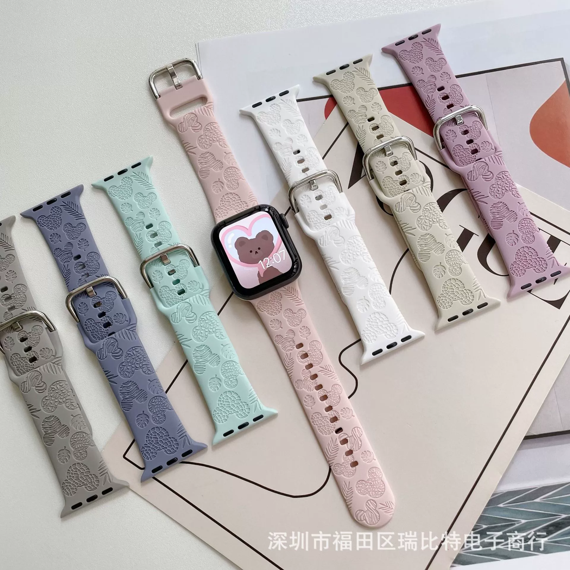 Подходящее для Applewatch89 Apple Watch SE234567 поколения силиконовая грудка (Bib) новая креативная печать Карта