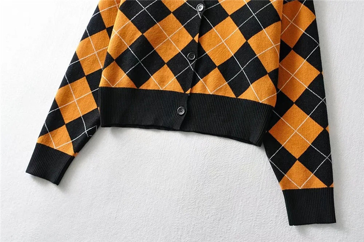 Cardigan Close Up