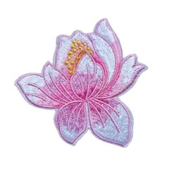 蓮の花の刺繍の布はチャイナドレスを貼って穴を割った服を飾ります。