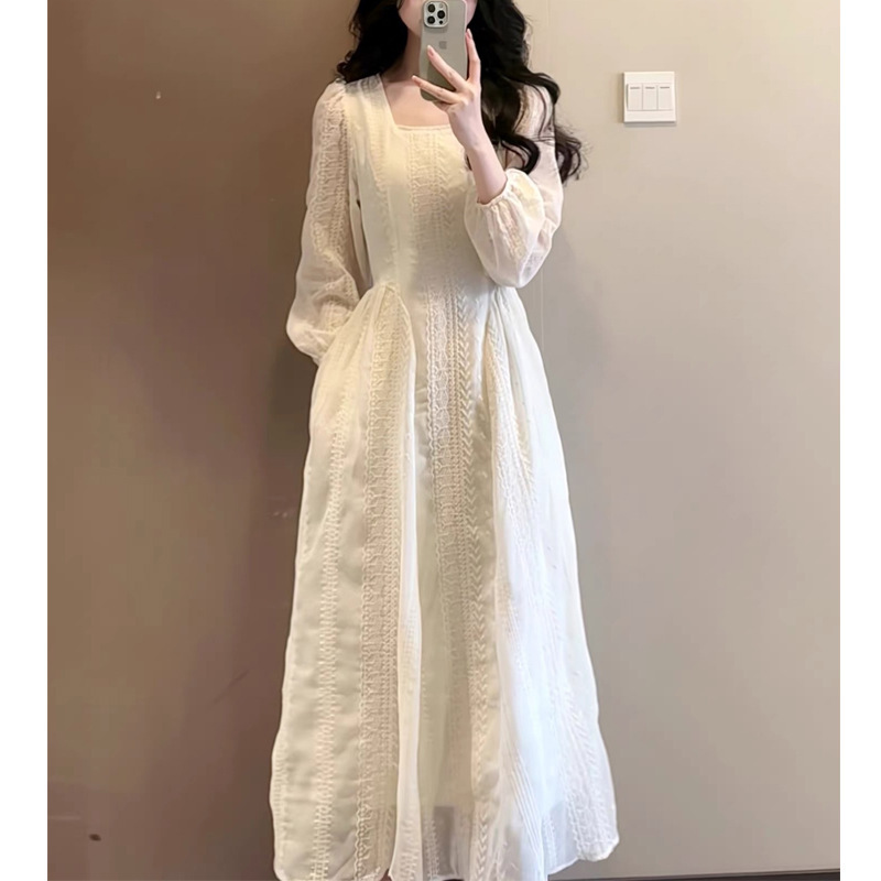 2025新款温柔风重工蕾丝连衣裙子女早秋季法式初恋系白色收腰长裙|undefined