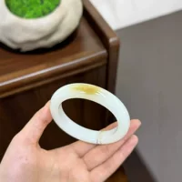 Jinyutang Синьцзян Hetian Jade Sugar Овечий жир Белый нефритовый браслет слабый сахарный цвет белизна первого сорта нефрита нежное масло