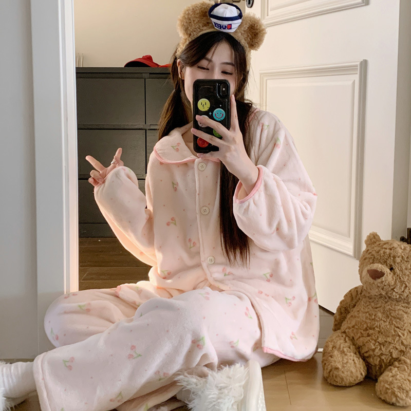 Xiyue Autumn and Winter Flannel Maternity Postpartum Clothing, Postpartum Nursing Warm Thickened Maternity Pajamas Two-Piece Set Xiyue Autumn and Winter Flannel Maternity Postpartum Clothing, Postpartum Nursing Warm Thickened Maternity Pajamas Two-Piece Set