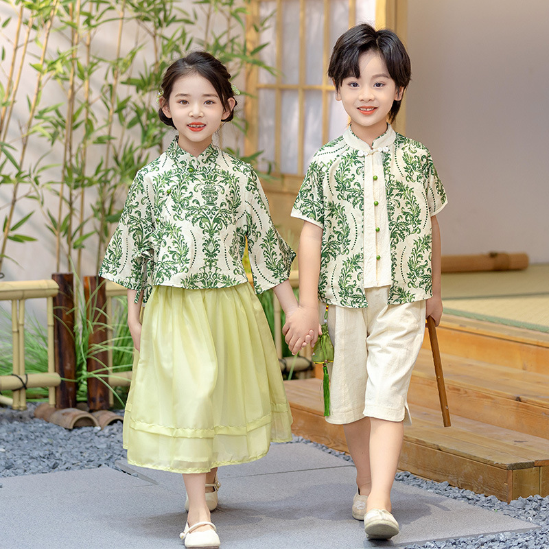 Children's Chinese-style Hanfu and Tang suit performance costumes for boys and girls, traditional Chinese costumes for the Dragon Boat Festival, children's performance costumes for kindergartens and Confucian studies.