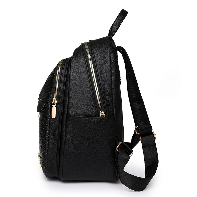 Comercio exterior al por mayor 2023 nueva mochila de PU para mujer coreana simple y versátil mochila de viaje al aire libre mochila escolar