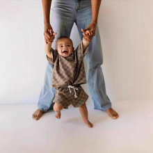 跨境外贸夏季棋盘格儿童休闲运动套装短袖T恤套装婴儿轻奢两件套