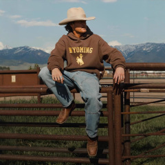 Akimbo club WYOMING®HOODIEアメリカカジュアルパーカー男女同モデル