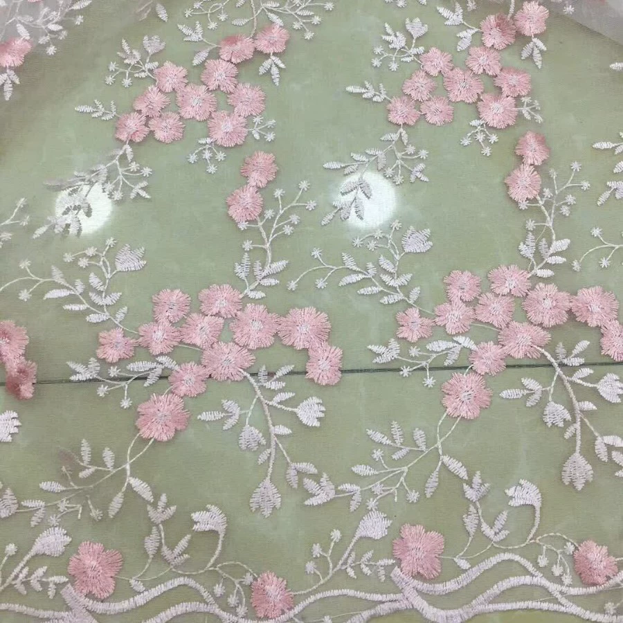 Фабрика прямых продаж весной и летом новая сетчатая вышитая ткань с вышивкой кружевная женская одежда детская ткань