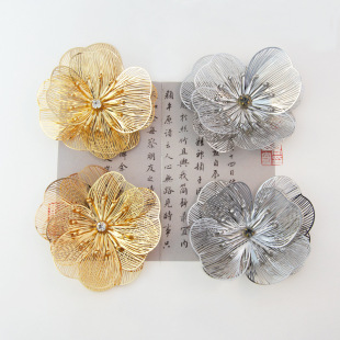 Golden Hollow Antique Multi-Layer Butterfly Flower Bracelet Italian Style Emotional Diamond Middle Antique Accessories