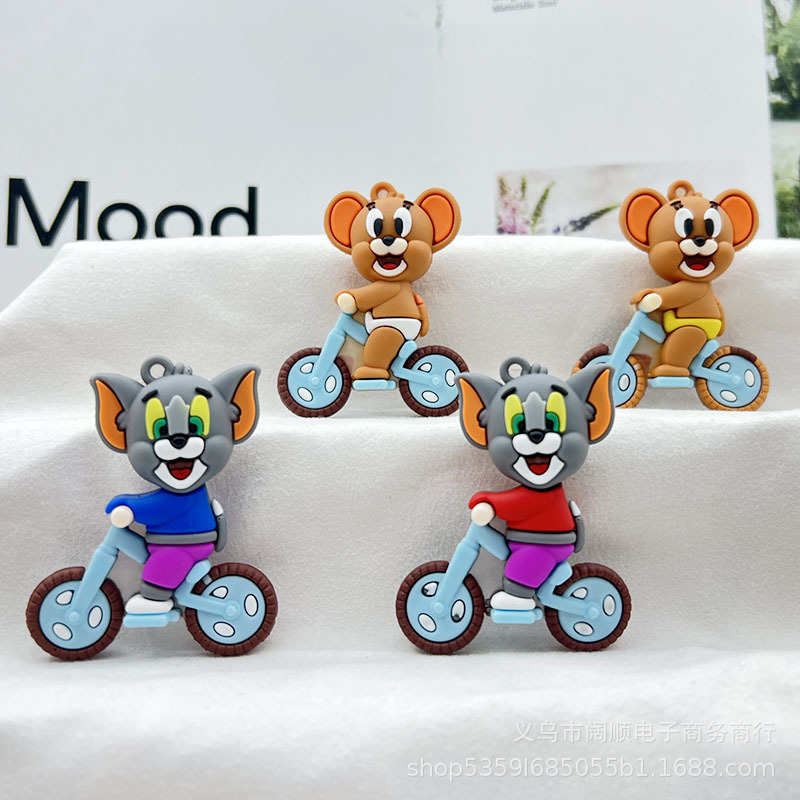Cartoon Anime Cat and Mouse Keychain Soft Rubber Figurine Small Pendant Cycling Cat and Mouse Doll Machine Small Accessory Cartoon Anime Cat and Mouse Keychain Soft Rubber Figurine Small Pendant Cycling Cat and Mouse Doll Machine Small Accessory