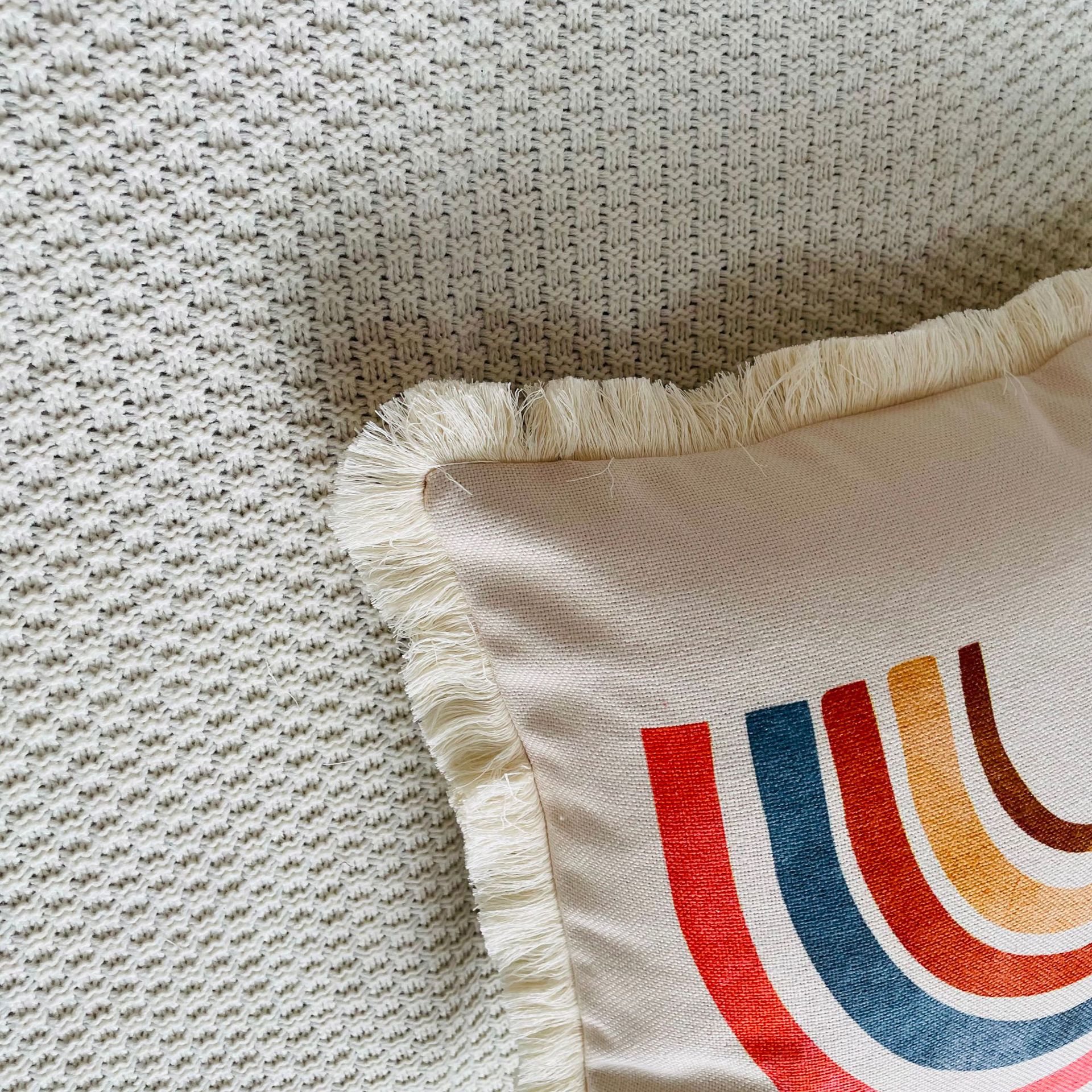 New European and American style round tassel edge decoration cotton and linen printed pillow case home decoration sofa cushion cover_voghion.com