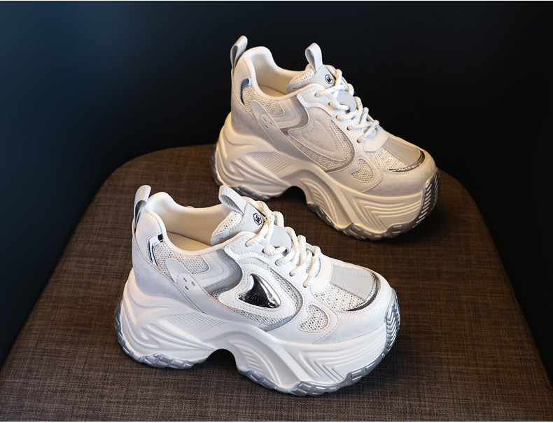 Giày sneaker nữ đế dày độn cao bên trong dáng nhỏ — Màu be chi tiết 7