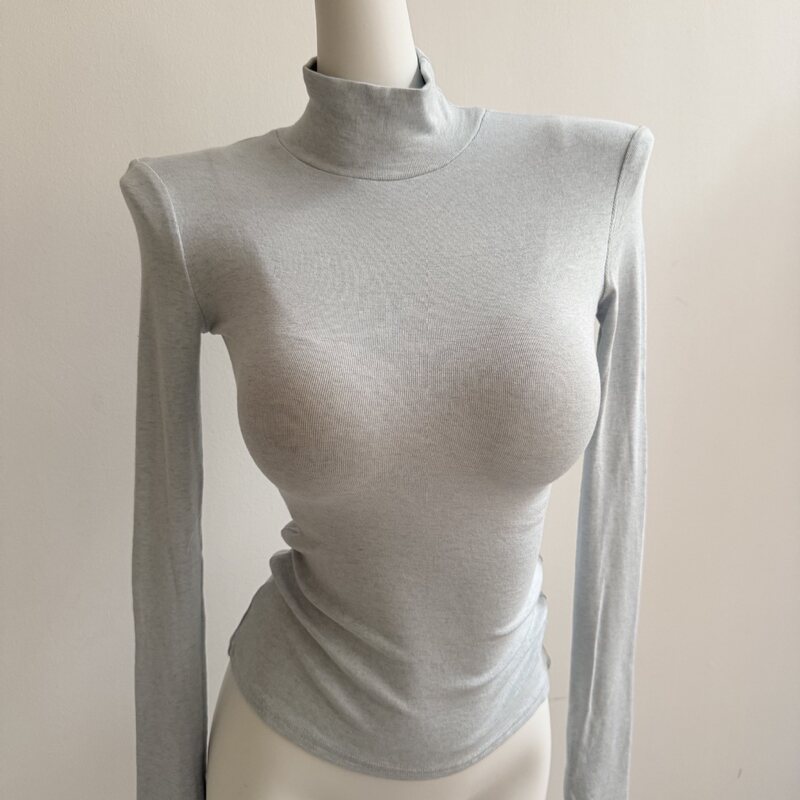 The Texture Is Great~ Very Easy to Wear. Basic Half-High Collar Wool Base Layer Top That Flatters the Figure. Long-Sleeved Inner Top for Autumn and Winter The Texture Is Great~ Very Easy to Wear. Basic Half-High Collar Wool Base Layer Top That Flatters the Figure. Long-Sleeved Inner Top for Autumn and Winter