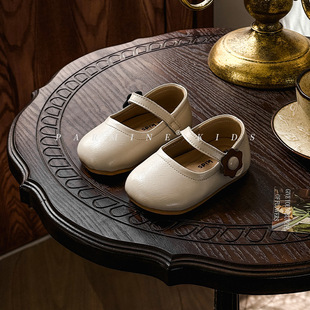 ��ƤŮͯ��������Ь2025�＾�¿�1-3�q2����Ů�����W����ЬСƤЬ