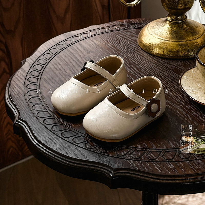 Натуральные кожаные туфли для девочек в стиле милой принцессы, новинка осени 2025, для малышей 1-3 лет, с двумя цветами, маленькие кожаные туфли для девочек