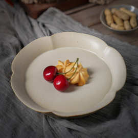 日式网红梅花边盘子家用陶瓷艺术菜盘景德镇复古风甜品点心西餐盘