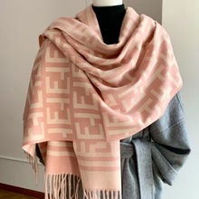 2022�¿�r�аٴ�Ӣ����ĸET���|�ߙnŮʿ����q����������ܛ�H�w