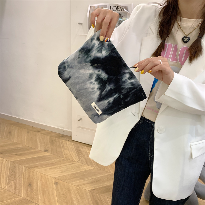 37172 Korean-style tie-dye gradient makeup bag, high-end large-capacity corduroy cosmetics lipstick storage bag undefined