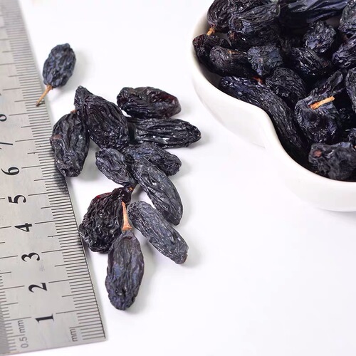 Xinjiang Specialty: Seedless, Large-Grain Black Currant Raisins—Delicious Snack from Aksu, Direct Shipment!