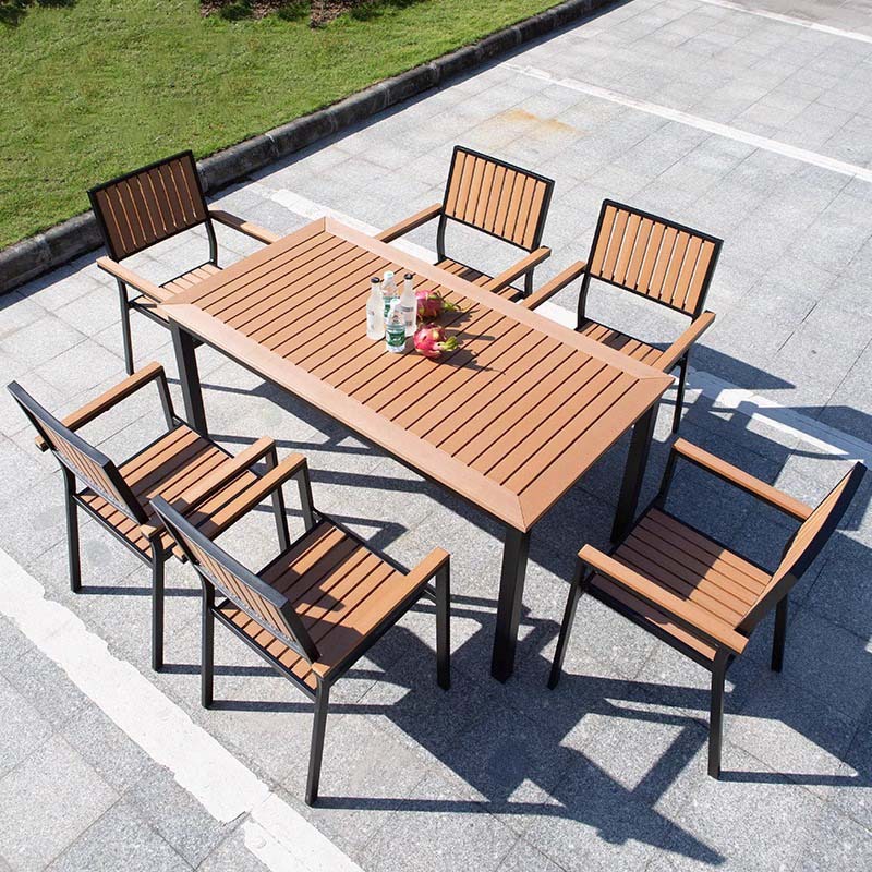 Mesa japonesa 150*80 con 6 sillas de madera de plástico