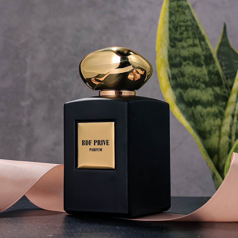 Perfume de té de dragón de jade en vivo para mujeres frescas y duraderas fragancias naturales fragancias de madera fragancias de luz estudiantes al por mayor