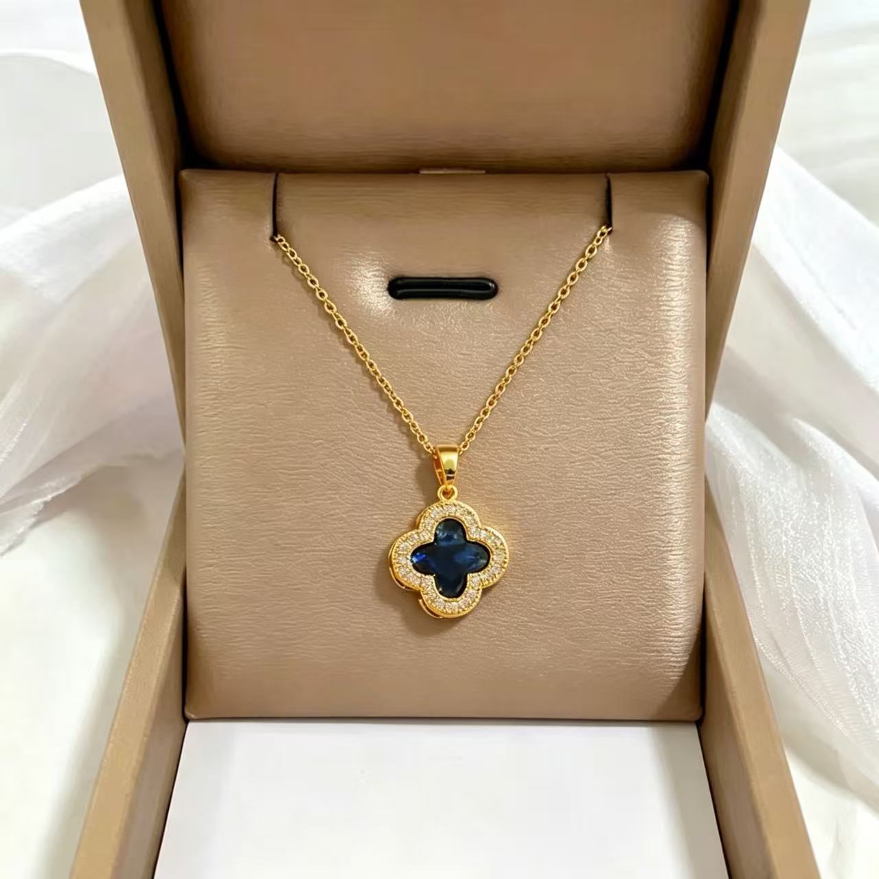 European and American Cross-Border Jewelry Multi-Color Zircon Four-Leaf Clover Titanium Steel Necklace for Women, Stylish and Simple Clavicle Chain with a Sense of Design