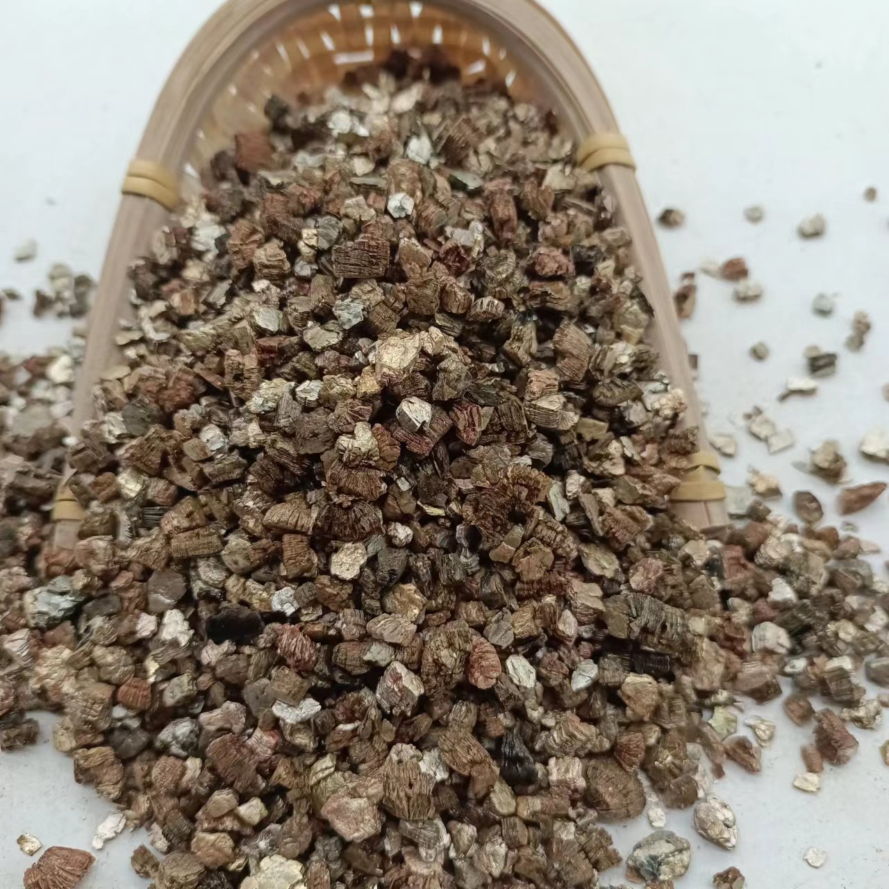蛭石膨胀蛭石颗粒龟蛇孵化园艺花卉多肉种植用蛭石栽培基质