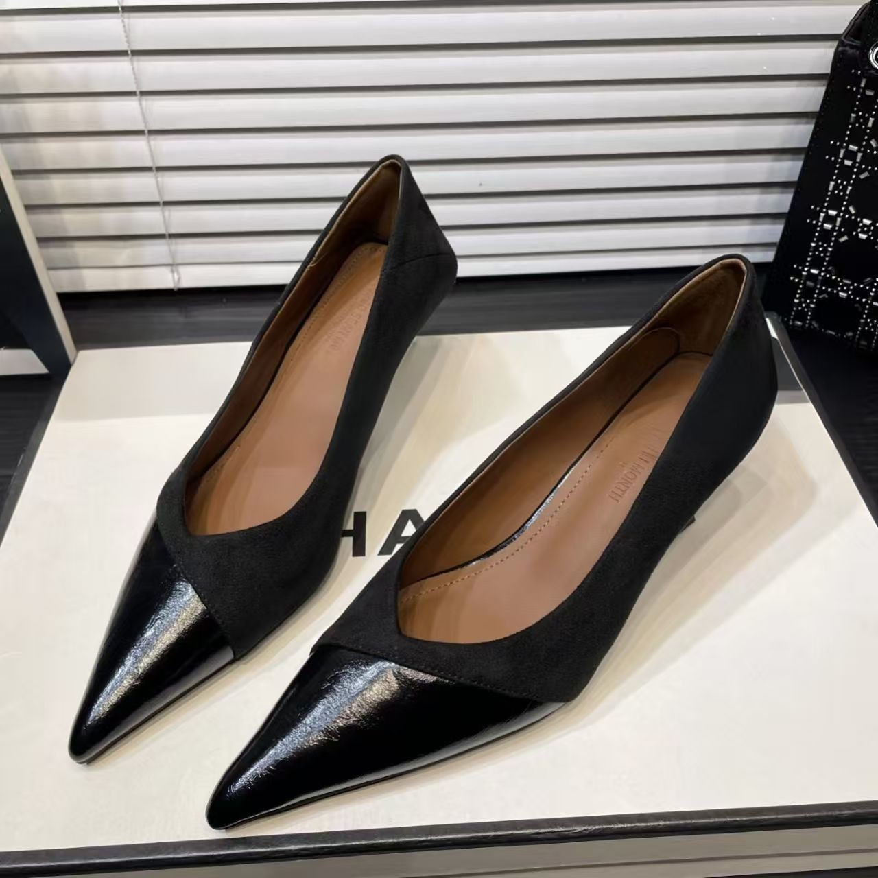 高级感细跟尖头单鞋女2025新款秋季小众百搭高跟鞋软底四季瓢鞋41