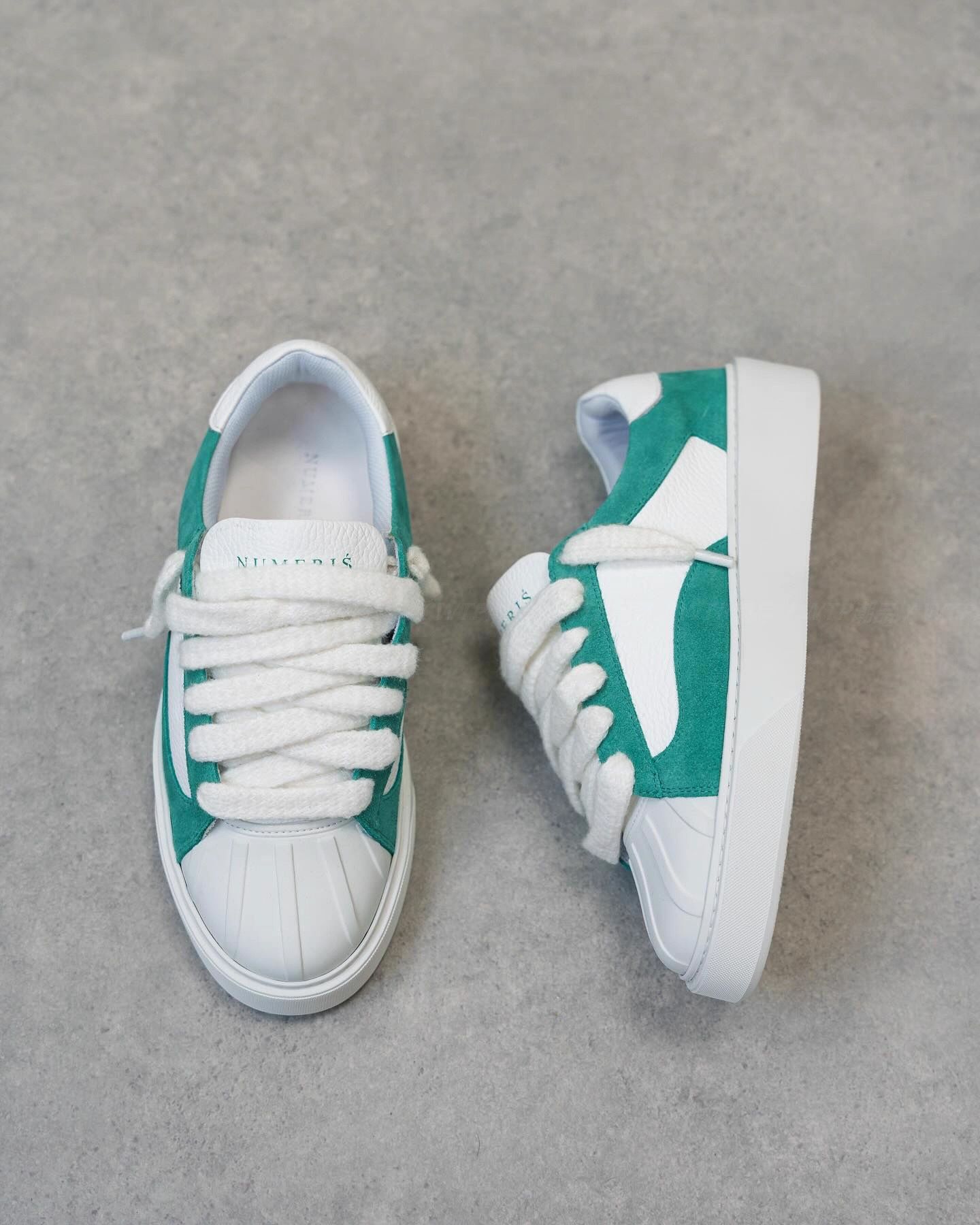 Números zapatos de hombre zapatos casuales skate planas redondas lazos clásicos versátiles skate de cuero