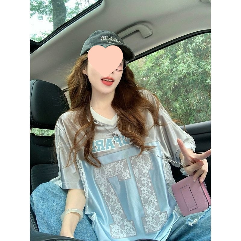 美式v领缎面球衣风短袖t恤女2025新款夏季蕾丝拼接宽松复古上衣潮